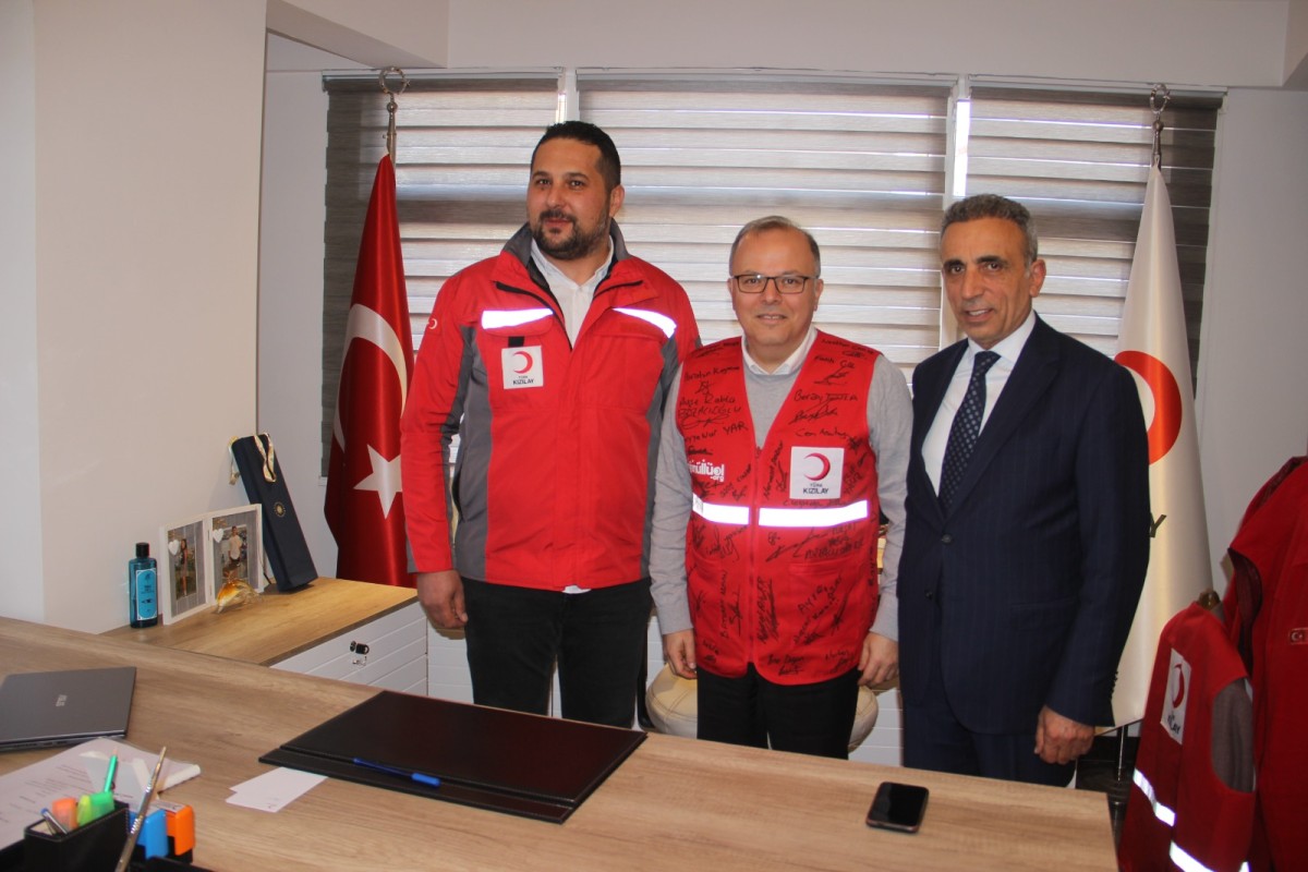 MHP Milletvekili Adayı Kotra’dan Kızılay’a ziyaret