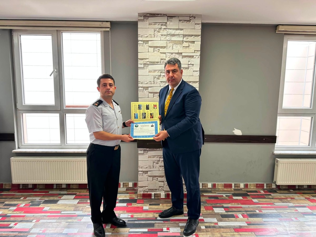 Kaymakam Yılmaz'dan tayin olan Komutanlara ‘Veda’ Programı